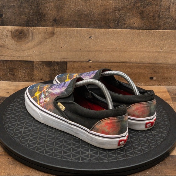 VANS X MARVEL INFINITY WARS SLIP ON MENS ATHLETIC SHOES THANOS PRINT LOW SZ 9.5 - Picture 6 of 9